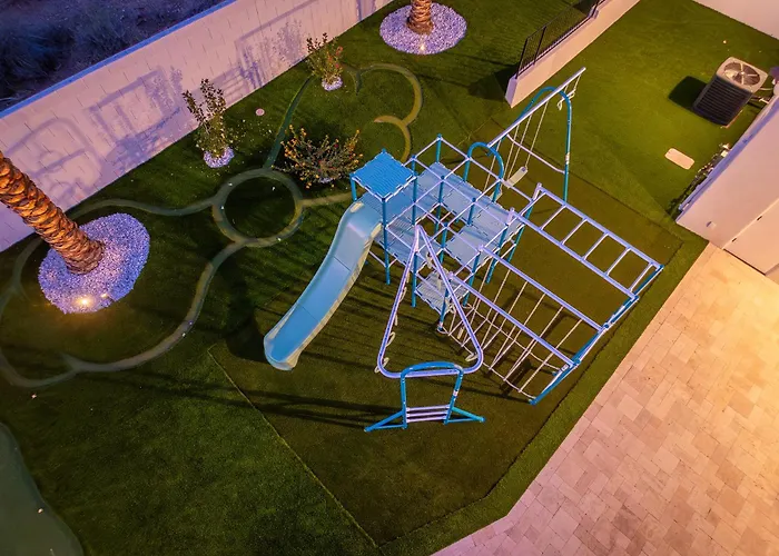 4 Milliondollar Estatewaterparkpicklebllcasitaspa