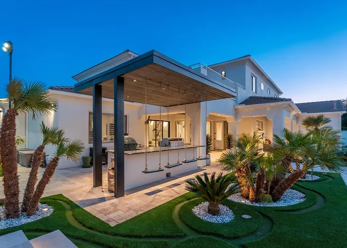 4 Milliondollar Estatewaterparkpicklebllcasitaspa Villa